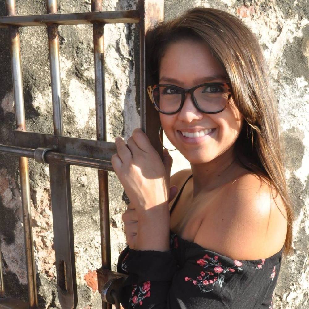 Meet your Posher, Nellyvette